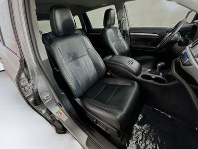 2019 Toyota Highlander - Photo 28