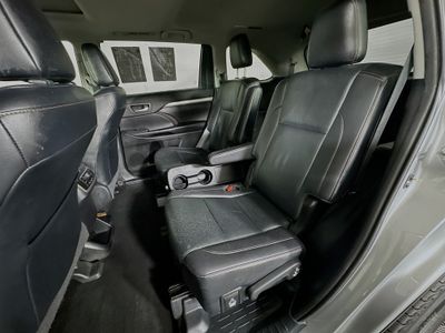 2019 Toyota Highlander - Photo 26