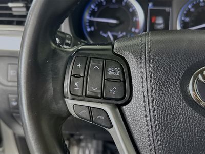 2019 Toyota Highlander - Photo 16