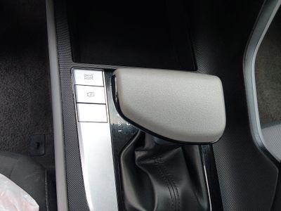 2024 Hyundai Elantra - Photo 16