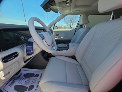 2026 Hyundai Palisade Hybrid — photo 9 view