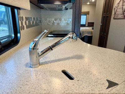 2018 Newmar Bay Star - Photo 25