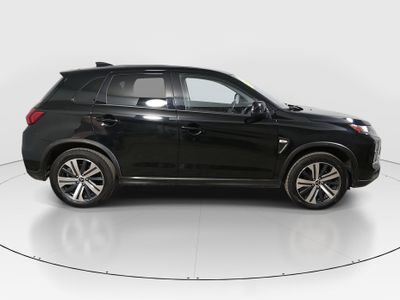 2024 Mitsubishi Outlander Sport — photo 8 view