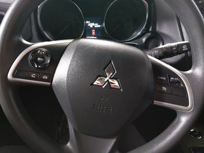 2024 Mitsubishi Outlander Sport — photo 12 view