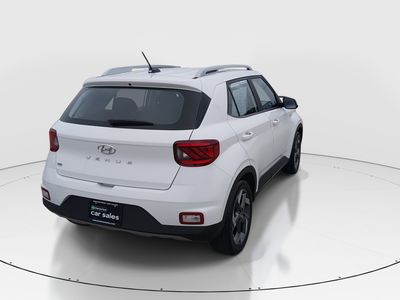 2025 Hyundai Venue — photo 7 view