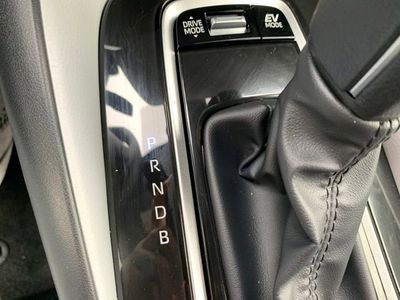 2026 Toyota Corolla Hybrid SE - Photo 24