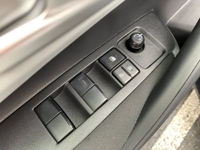 2026 Toyota Corolla Hybrid SE - Photo 14