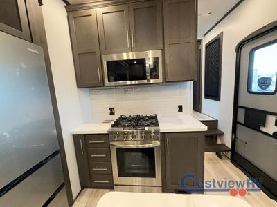 2025 Keystone RV Fuzion - Photo 15