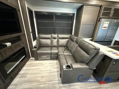 2025 Keystone RV Fuzion - Photo 11