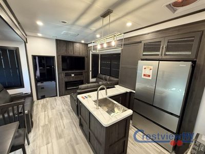 2025 Keystone RV Fuzion - Photo 7