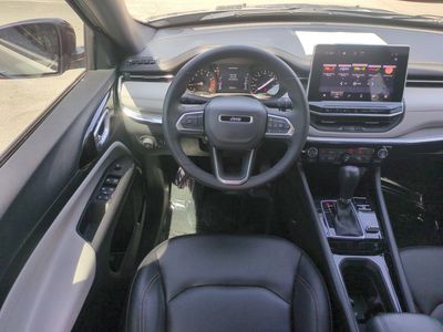 2024 Jeep Compass - Photo 16