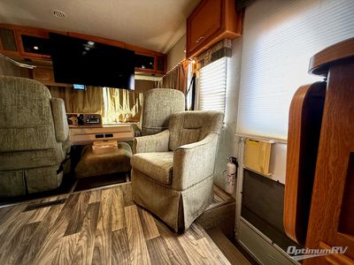 2004 Winnebago Sightseer - Photo 11
