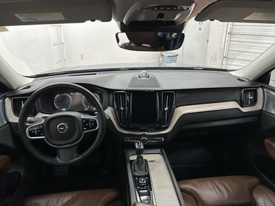 2018 Volvo XC60 - Photo 18