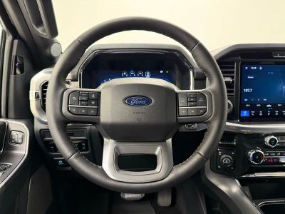 2026 Ford F-150 Lariat Truck V8 — photo 26 view