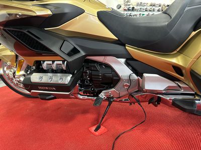 2025 Honda Gold Wing Tour DCT 50th Anniversary - Photo 16