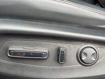 2023 Honda CR-V Hybrid — photo 8 view