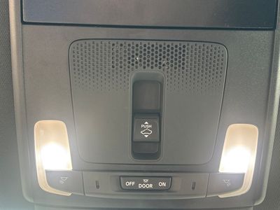 2023 Honda CR-V Hybrid — photo 15 view