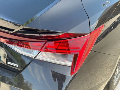 2025 Hyundai Elantra Hybrid - Photo 27