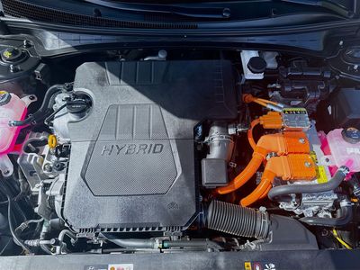 2025 Hyundai Elantra Hybrid - Photo 35