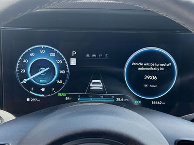 2025 Hyundai Elantra Hybrid - Photo 11