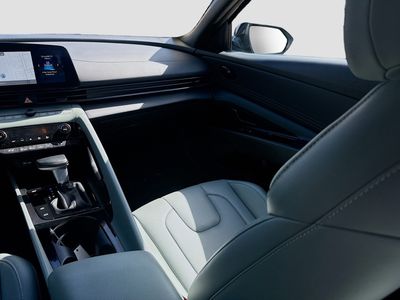 2025 Hyundai Elantra Hybrid - Photo 22
