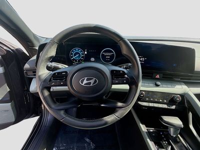 2025 Hyundai Elantra Hybrid - Photo 10