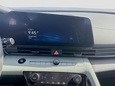 2025 Hyundai Elantra Hybrid - Photo 12