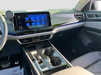 2025 Volkswagen Atlas - Photo 23