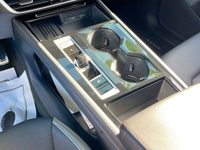 2025 Volkswagen Atlas - Photo 16