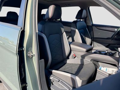 2025 Volkswagen Atlas - Photo 29