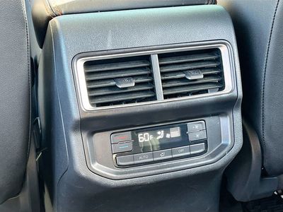 2025 Volkswagen Atlas - Photo 25