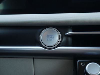 2025 Hyundai Tucson — photo 11 view