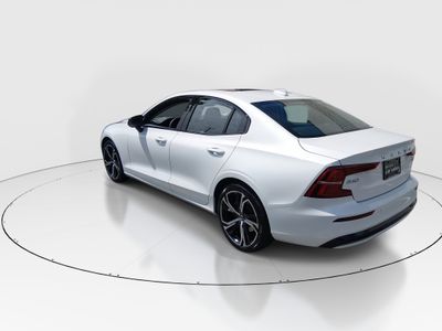 2024 Volvo S60 - Photo 5