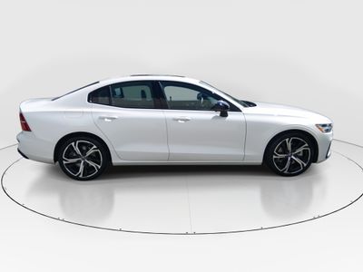 2024 Volvo S60 - Photo 8