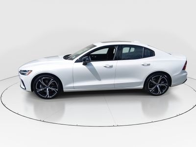 2024 Volvo S60 - Photo 4
