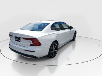 2024 Volvo S60 - Photo 7