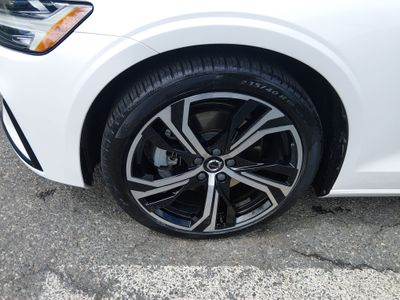 2024 Volvo S60 - Photo 10