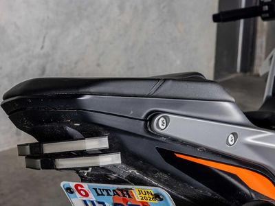 2024 KTM 790 Duke - Photo 10