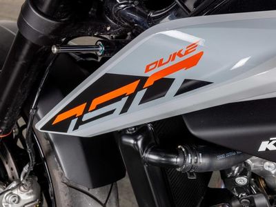 2024 KTM 790 Duke - Photo 23