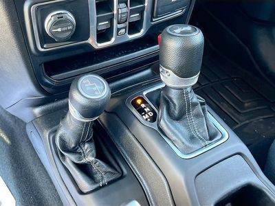 2024 Jeep Wrangler - Photo 16