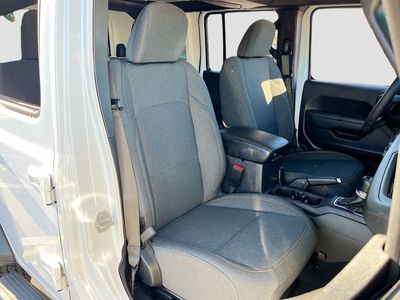 2024 Jeep Wrangler - Photo 25