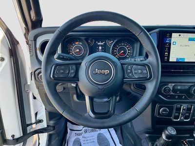 2024 Jeep Wrangler - Photo 11