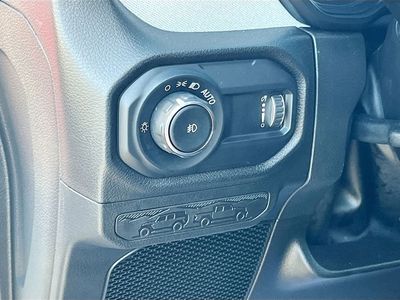 2024 Jeep Wrangler - Photo 10
