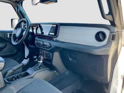 2024 Jeep Wrangler - Photo 26