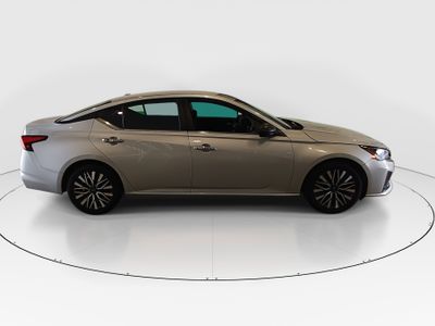 2024 Nissan Altima - Photo 8