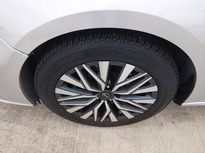 2024 Nissan Altima - Photo 10