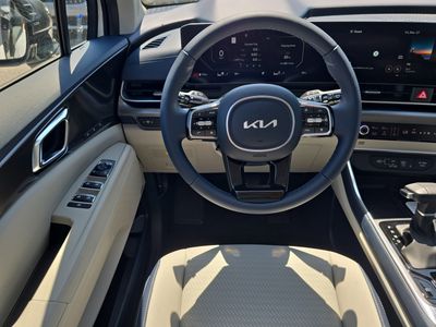 2026 Kia Carnival — photo 14 view
