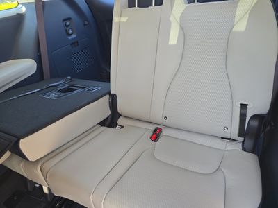 2026 Kia Carnival — photo 18 view