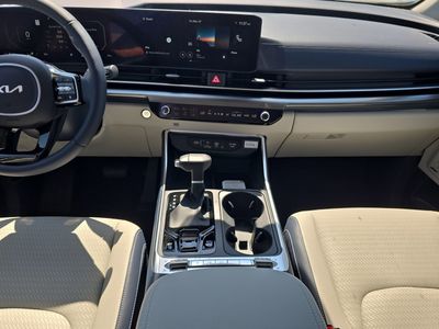 2026 Kia Carnival — photo 15 view
