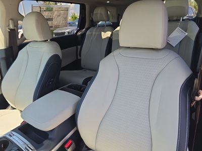 2026 Kia Carnival — photo 23 view